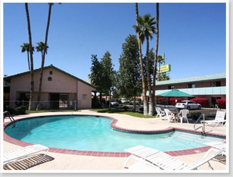 Econo Lodge Inn & Suites Yuma I-8 ภายนอก รูปภาพ